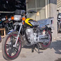 هندا کبیر ۱۲۵ فول و ۲۰۰ صفر کیلومتر(موتو سی سی)