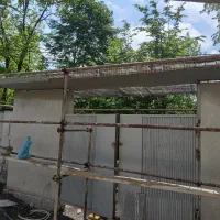 کارگر برای ملات گیری