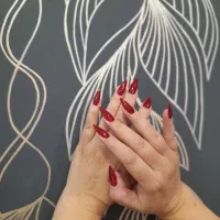 کاشت ناخن ۳۵۰ و آموزش ۲ تومن