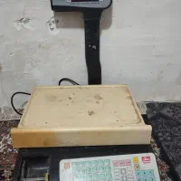 محک