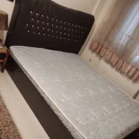 تخت و دراور