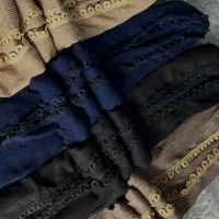 شال ولباس