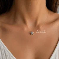 گردنبند ستاره با نخ نامرئی