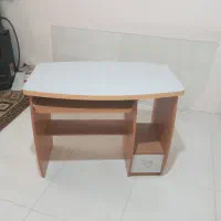 میز  کامپیوتر