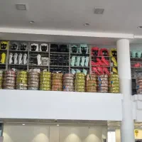 سافاری فقط در شرکت رادو معتبر بوده حتما استعلام
