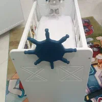 تخت نوزاد با خوشخواب