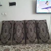 ۴عدد پشتی سالم وتمیز