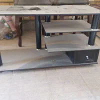 میز تلویزیون شیشه ای