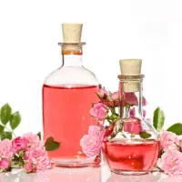 گلاب و انواع عرقیات گیاهی