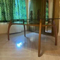 میز نهار خوری بدون صندلی