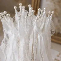 چوبک برای ورودی عروس و داماد