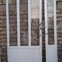 در آهنی دو لنگه
