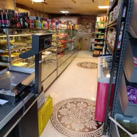 مرغ خردکن و فروشنده خانم