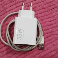 شارژر فابریک گوشی رد می ۱۳