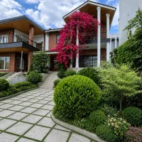 270 متر ویلای مستقل در نارنج بن