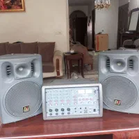 پاور میکسر و بلندگو دی جی
