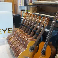 گیتار نو و تایید شده ی استاد