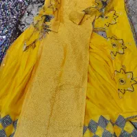یک دست لباس ترکی  در کوار