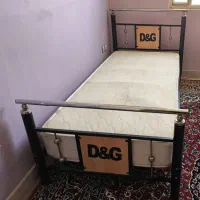 تخت و تشک یکنفره