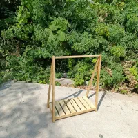 سیسمونی کودک چوبی