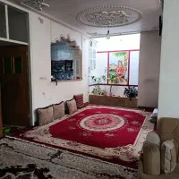 خانه-یک-طبقه-شهرک-شهید-قاضی-سپیدان