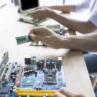 تعمیرات کامپیوتر و لپ تاپ و کنسول در محل