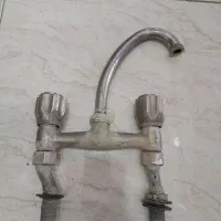 شیر مخلوط روشویی و سرویس بهداشتی