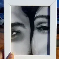 طراحی و فروش چهره سیاه قلم سفارشی