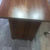 میز اداری در حد نو