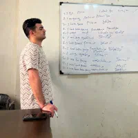 ۵ ماهه زبان انگلیسی یاد بگیر . تدریس تضمینی