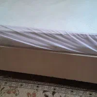 تخت یک نفره