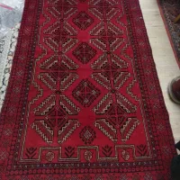 تعدادی قالیچه فرش و‌ کناره دستبافت بلوچ‌ تمام پشم