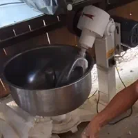 خمیر گیر۱۰ کیلویی و خمیر پهن کن