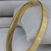 گردنبند|بدلیجات|فومن, |دیوار
