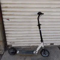 اسکوتر کاملا سالم و تمیز مارک لاین من