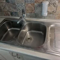 سینک اخوان در حد نو.  همراه صفحه