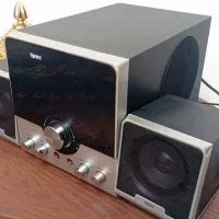سه تیکه با دوساب قوی ودو بلندگوی جانبی ،شیک