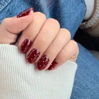 آموزش کاشت ناخن با جلسات نامحدود