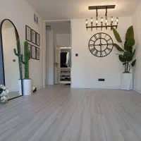 تزئیناتی طرح نو(کاغذدیواری پارکت کف پوش باز سازی)