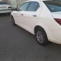 دنا پلاس مدل ۹۹ بی رنگ
