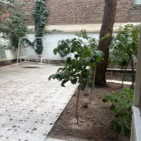 ۲۰۰متر حیاط در اختیار ۳ اتاق سنایی