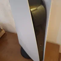 فروش کنسول ps5 با دودسته و پایه شارژ اصل و ۳بازی