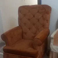 دو عدد مبل راحتی چستر، معاوضه با تابلو هنری