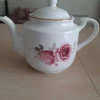قوری سفید گلدار