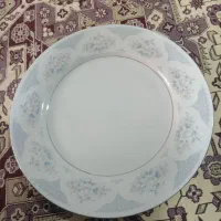 ظروف غذا خوری چینی کاملا نو نو بدون عیب زیبا