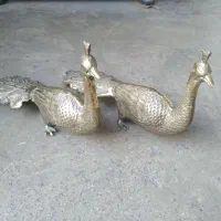 مجسمه برنجی