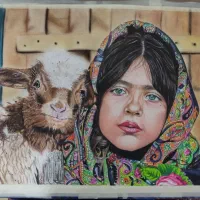 سفارش نقاشی چهره با مداد رنگی