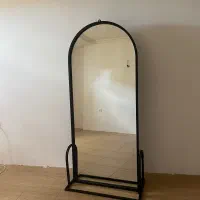 آینه خانه و سالنی