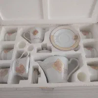 سرویس چایخوری ۱۷ پارچه  اکبند با جعبه