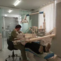استخدام دستیار دندانپزشکی